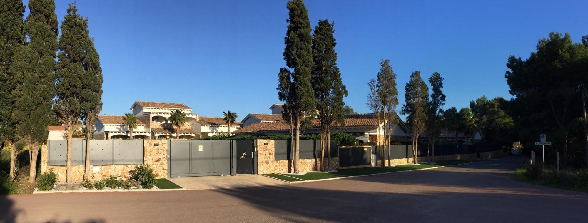 Residence Elegance Ville Ed Appartamenti A Porto Pino Zewnętrze zdjęcie