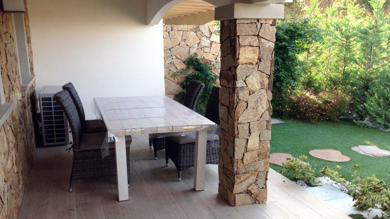 Residence Elegance Ville Ed Appartamenti A Porto Pino Zewnętrze zdjęcie