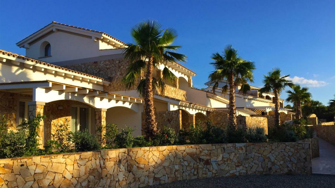 Residence Elegance Ville Ed Appartamenti A Porto Pino Zewnętrze zdjęcie