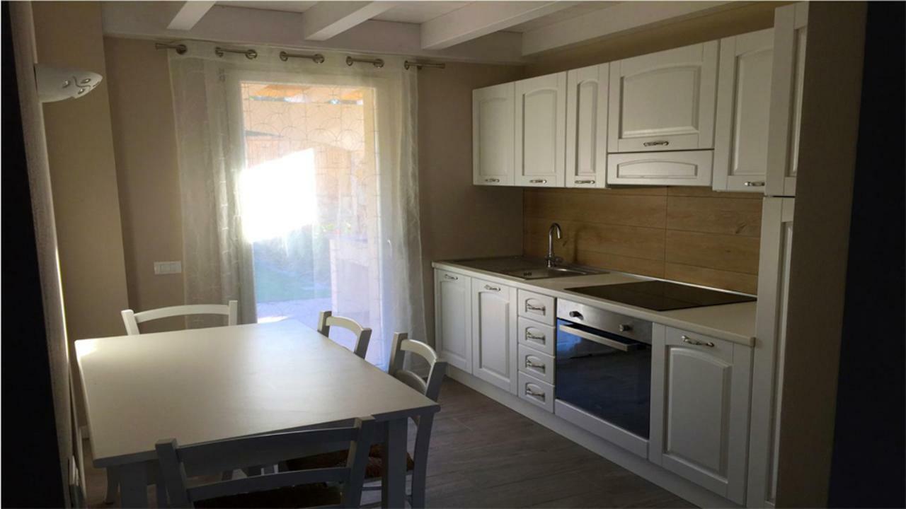 Residence Elegance Ville Ed Appartamenti A Porto Pino Zewnętrze zdjęcie