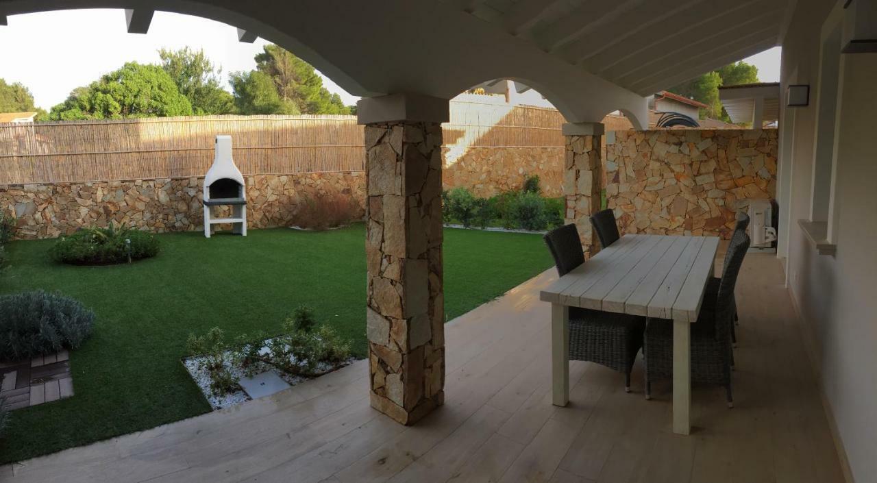 Residence Elegance Ville Ed Appartamenti A Porto Pino Zewnętrze zdjęcie